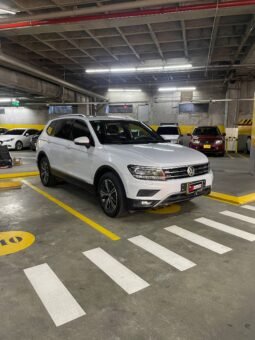 VOLKSWAGEN TIGUAN HIGHLINE AT 4X4