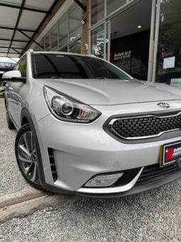 KIA NIRO ZENITH 1.6 AT HIBRIDO