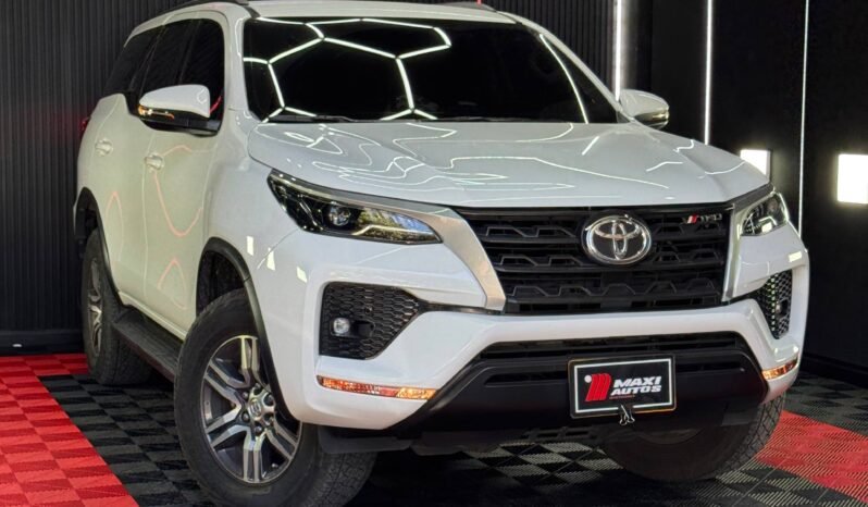 
								TOYOTA FORTUNER SR 2.7 AT 4X2 GASOLINA full									