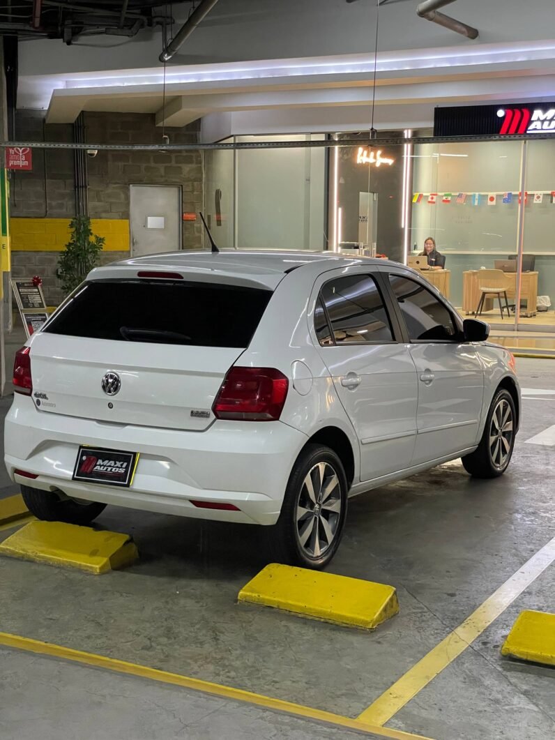 
								VOLKSWAGEN GOL HIGHLINE MT 1.6 full									