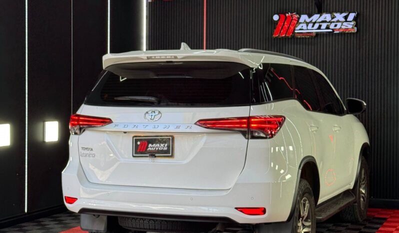 
								TOYOTA FORTUNER SR 2.7 AT 4X2 GASOLINA full									