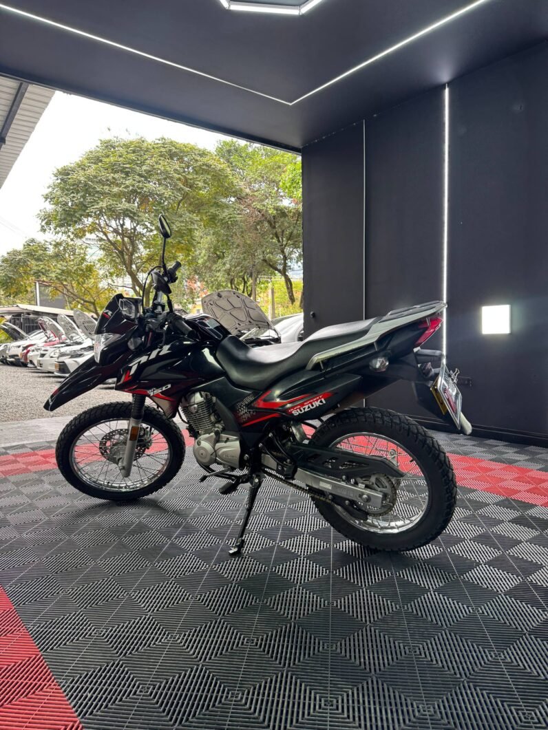 
								SUZUKI DR 150 full									