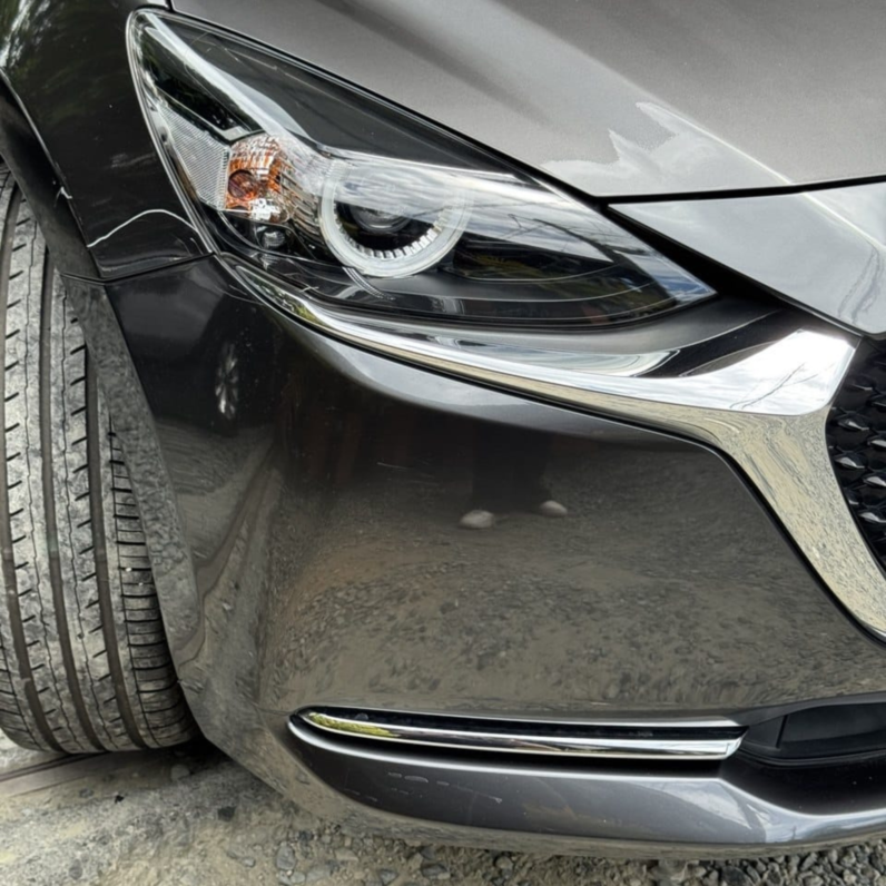 
								MAZDA 2 GRAND TOURING LX 1.5 AT full									