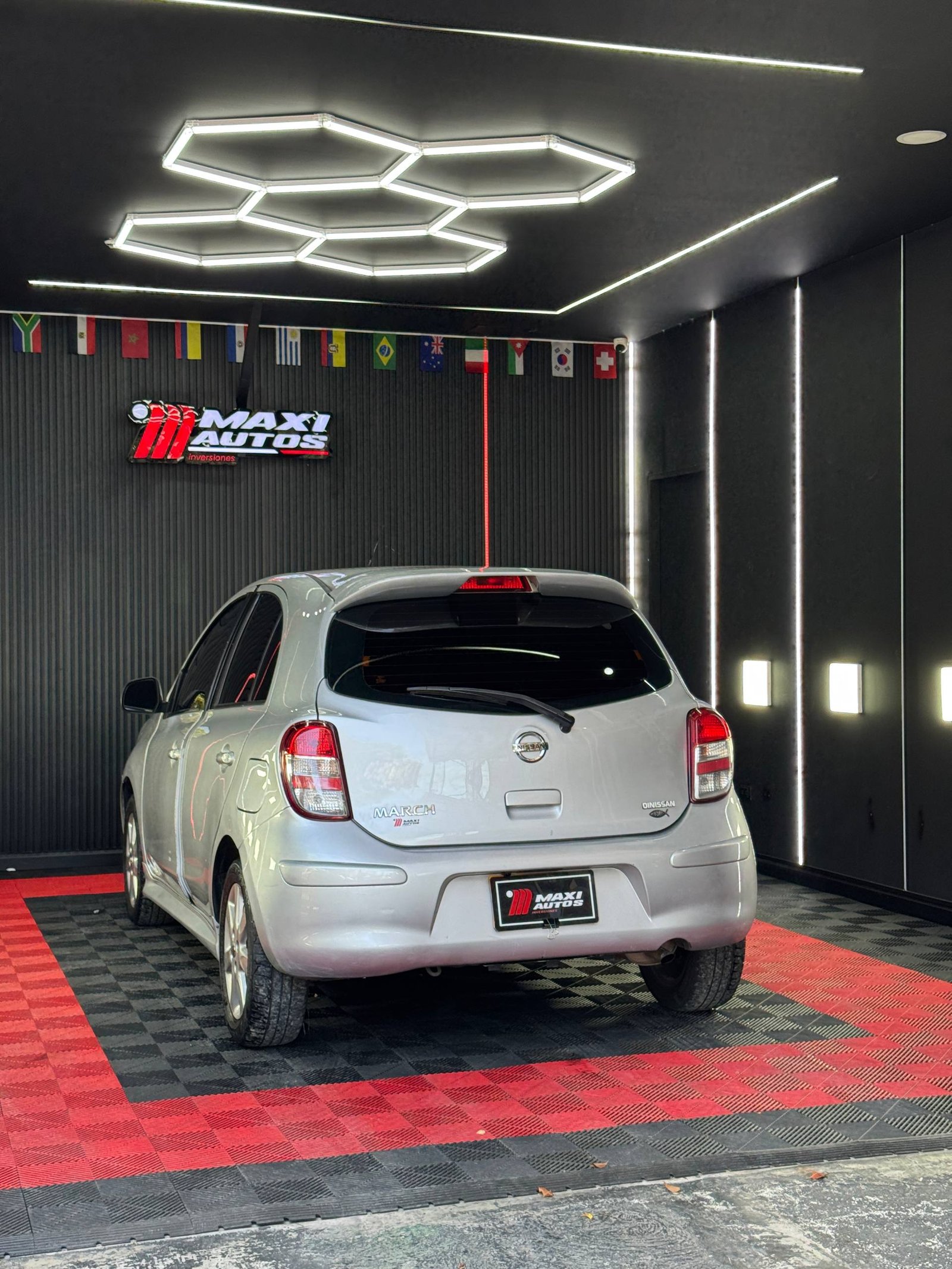 NISSAN MARCH ADVANCE 1.6L AT