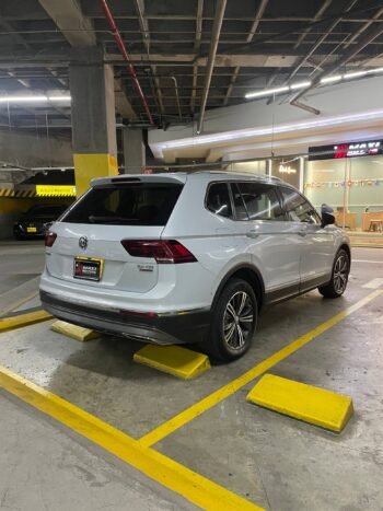 VOLKSWAGEN TIGUAN HIGHLINE AT 4X4