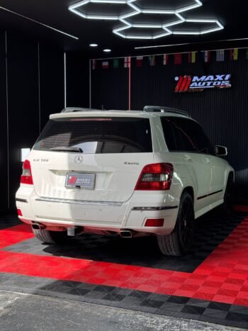MERCEDES-BENZ GLK300 4MATIC 3.0L AT