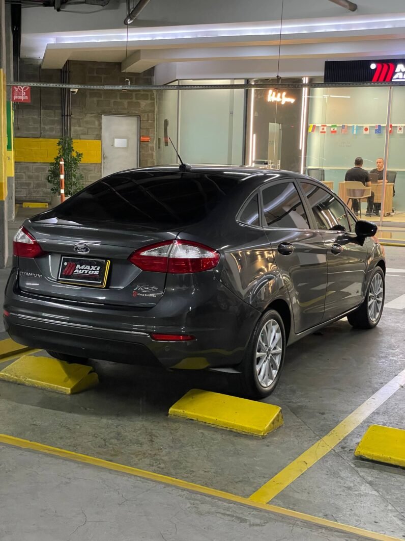 
								FORD FIESTA TITANIUM full									