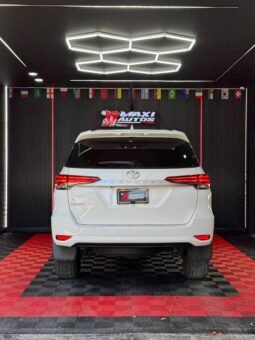 TOYOTA FORTUNER SR 2.7 AT 4X2 GASOLINA