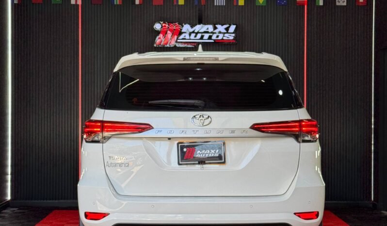 
								TOYOTA FORTUNER SR 2.7 AT 4X2 GASOLINA full									