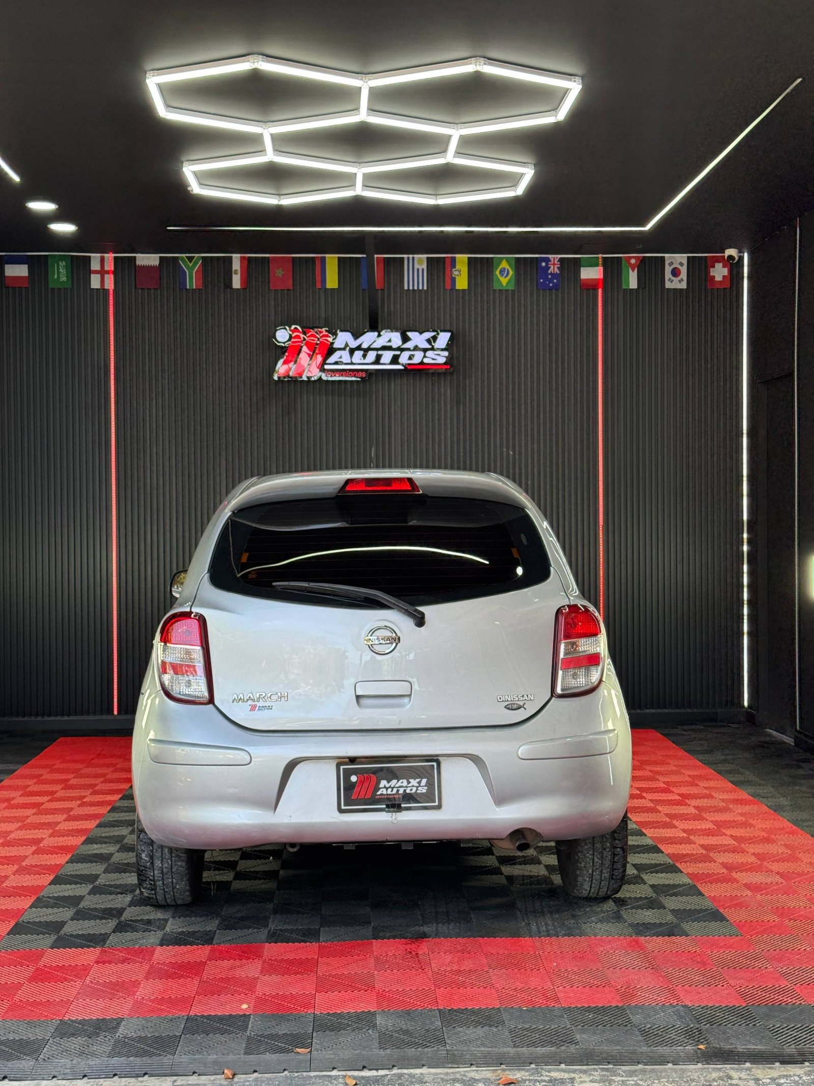 NISSAN MARCH ADVANCE 1.6L AT