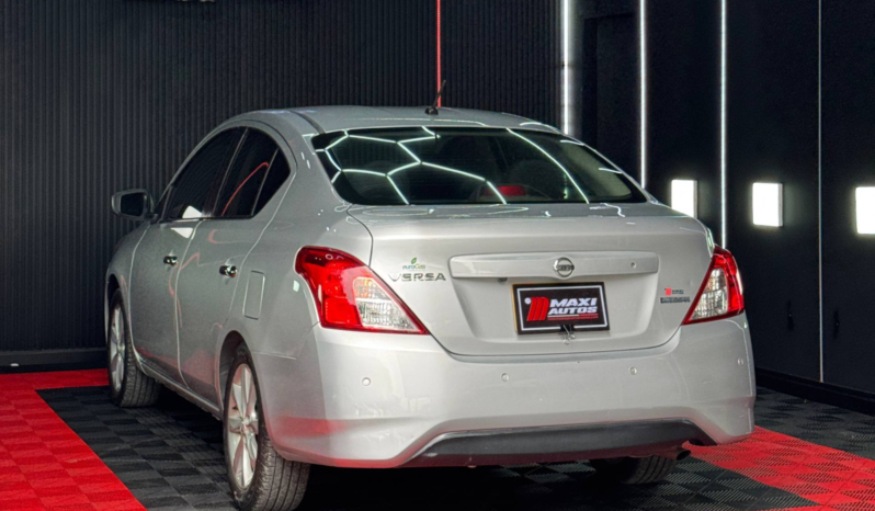 
								NISSAN VERSA ADVANCE AT 1.6 full									