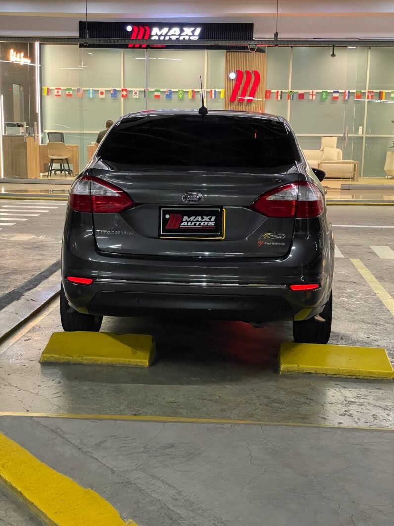 
								FORD FIESTA TITANIUM full									