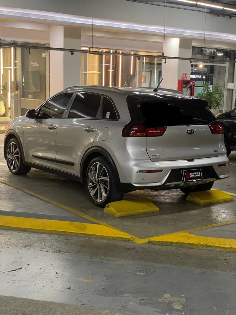 
								KIA NIRO ZENITH 1.6 AT HIBRIDO full									