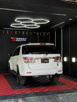 TOYOTA FORTUNER 3.0 DIESEL MT 4X4