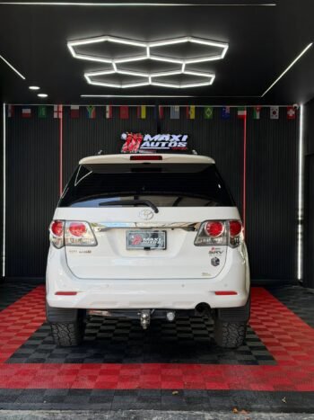 TOYOTA FORTUNER 3.0 DIESEL MT 4X4