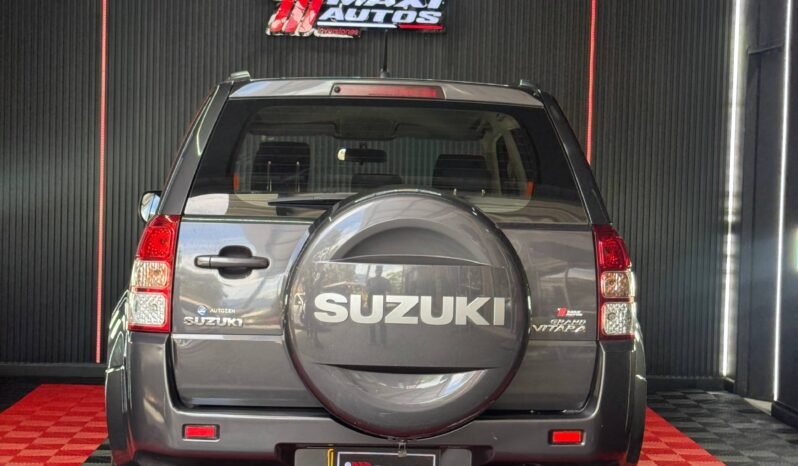 
								SUZUKI GRAND VITARA AT 2.4 4X2 full									