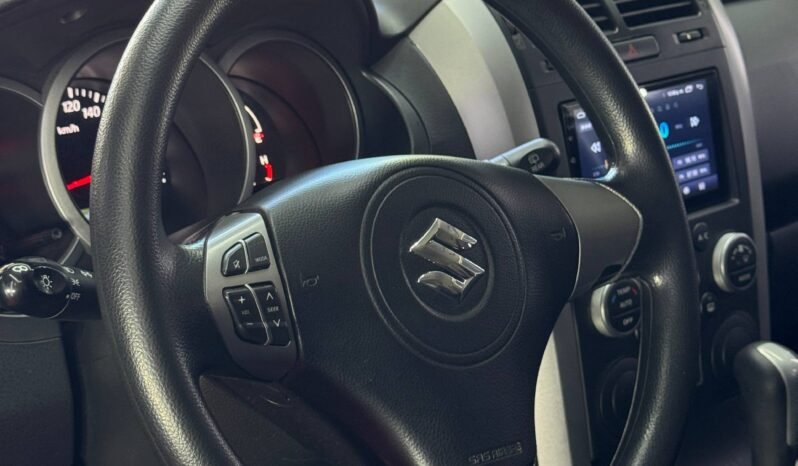 
								SUZUKI GRAND VITARA AT 2.4 4X2 full									