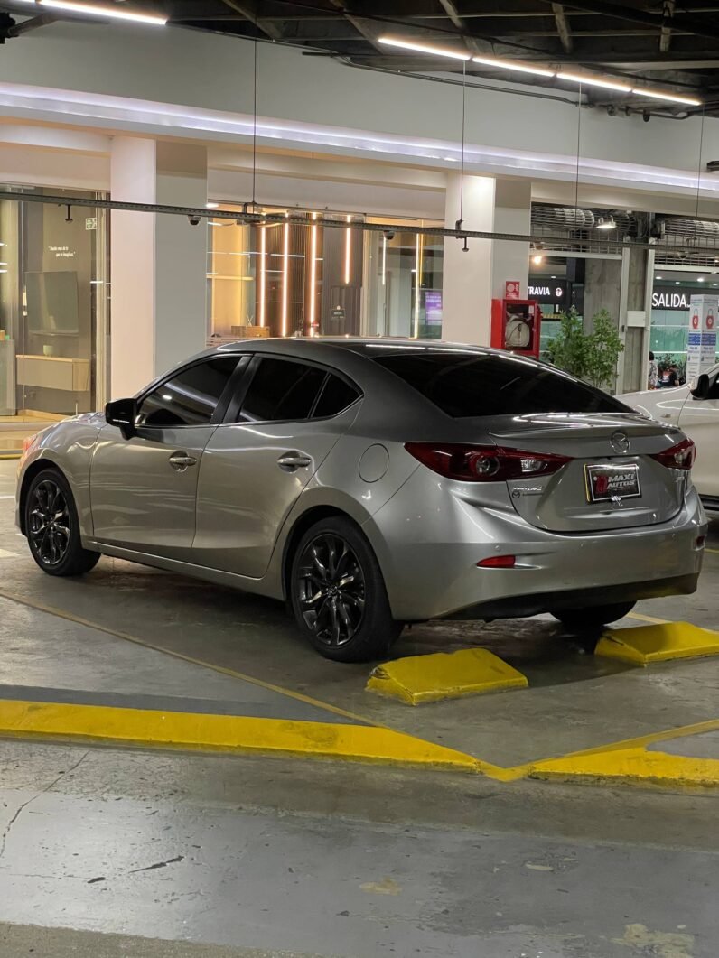 
								MAZDA 3 GRAND TOURING 2.0 AT full									