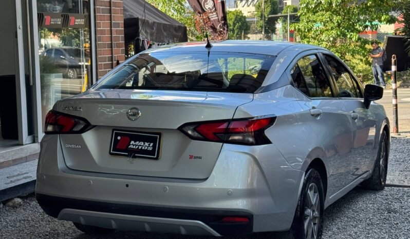 
								NISSAN NEW VERSA SENSE AT 1.6 full									