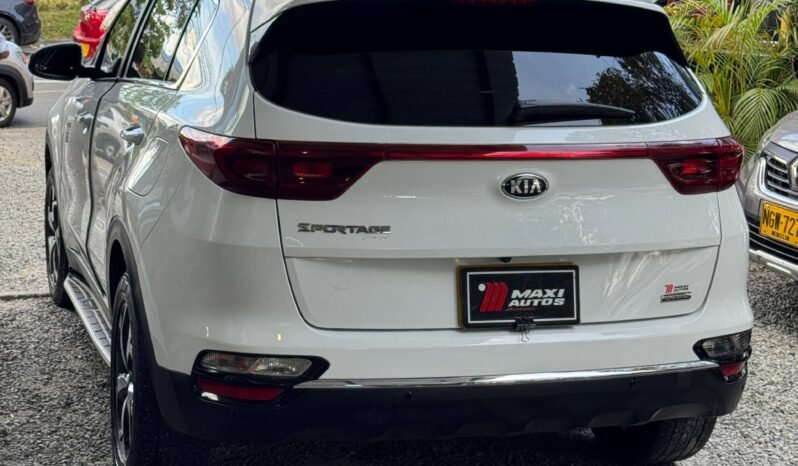 
								KIA SPORTAGE DESIRE 2.0 AT 4X2 full									