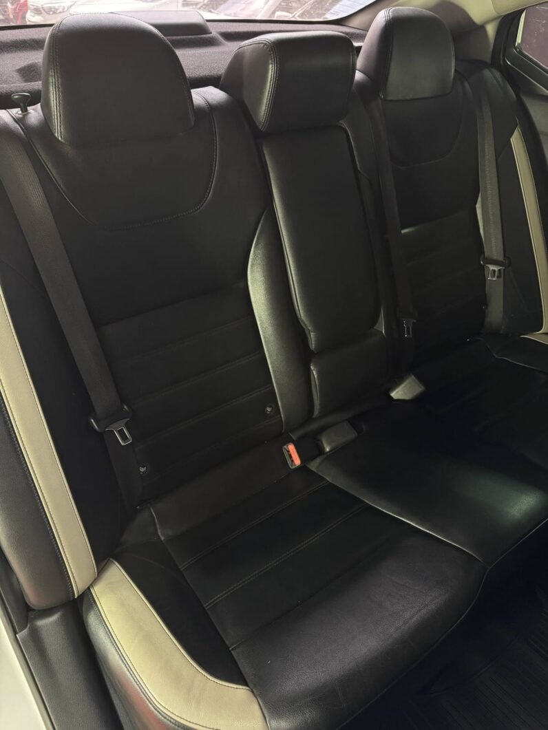 
								NISSAN NEW VERSA EXCLUSIVE SD AT full									