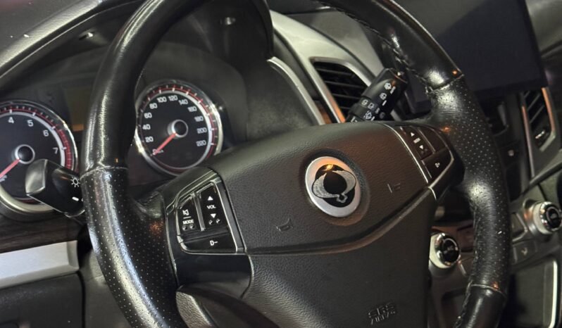 
								SSANGYONG KORANDO C AT 2.0 GASOLINA 4X2 full									