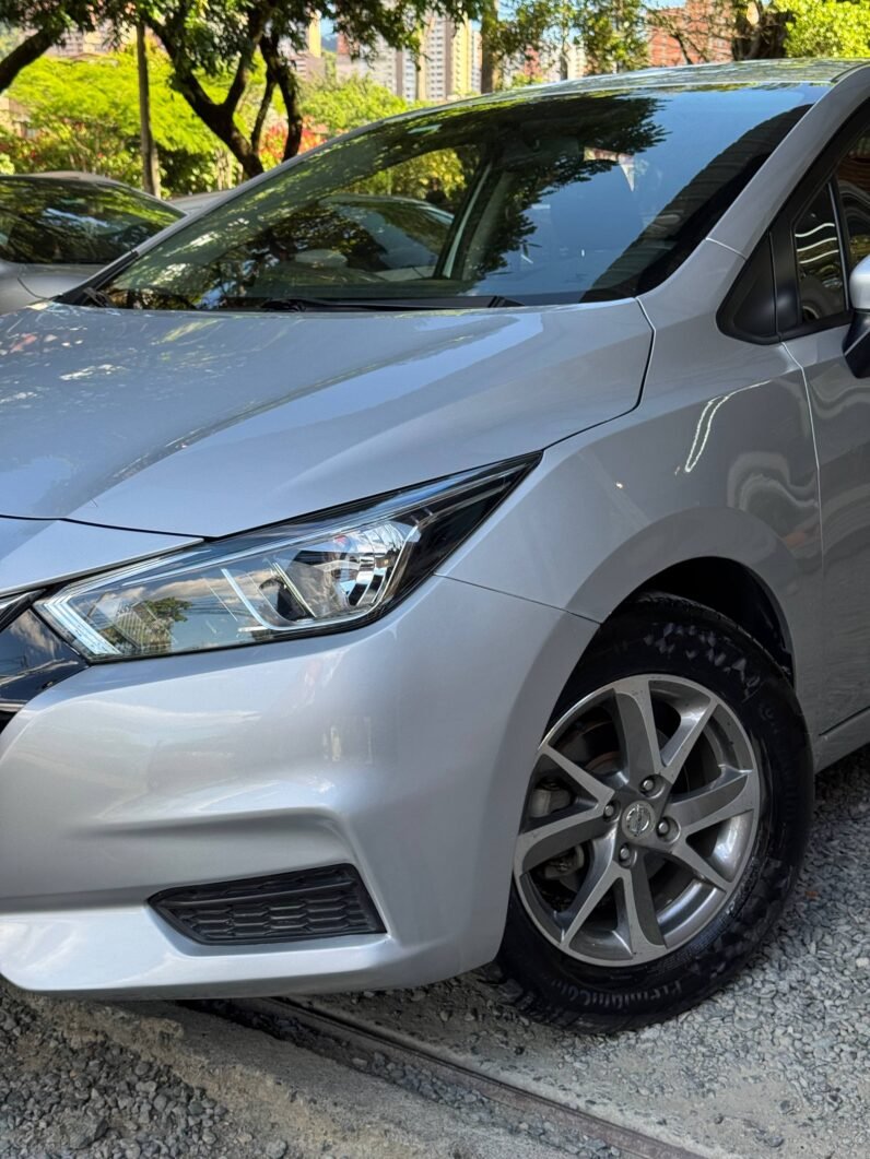 
								NISSAN NEW VERSA SENSE AT 1.6 full									