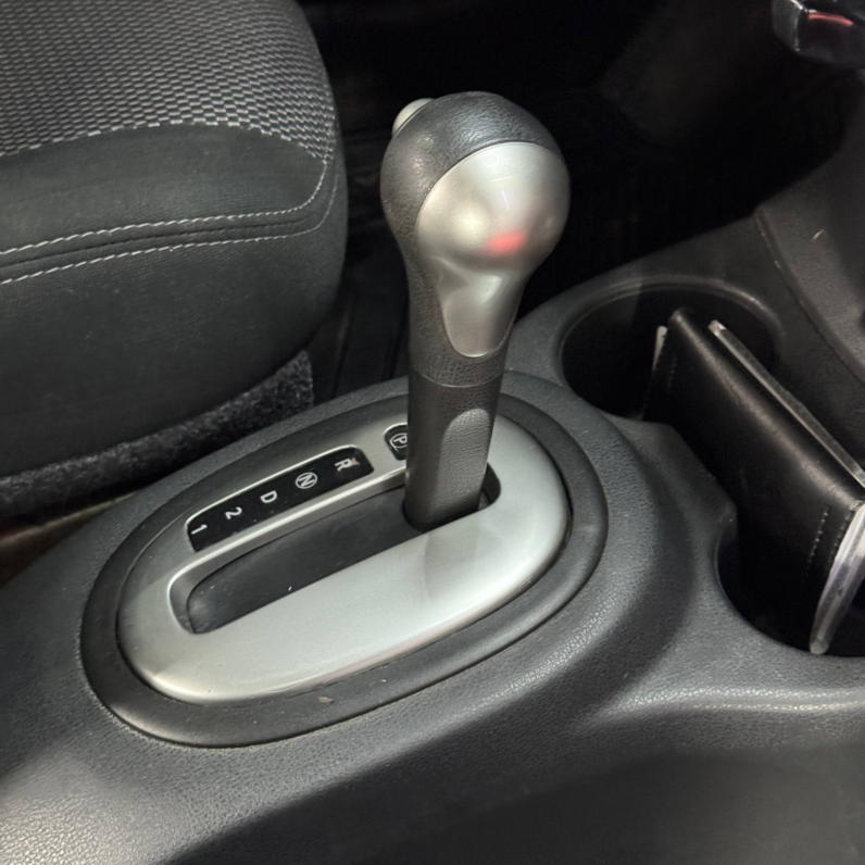 
								NISSAN VERSA ADVANCE AT 1.6 full									