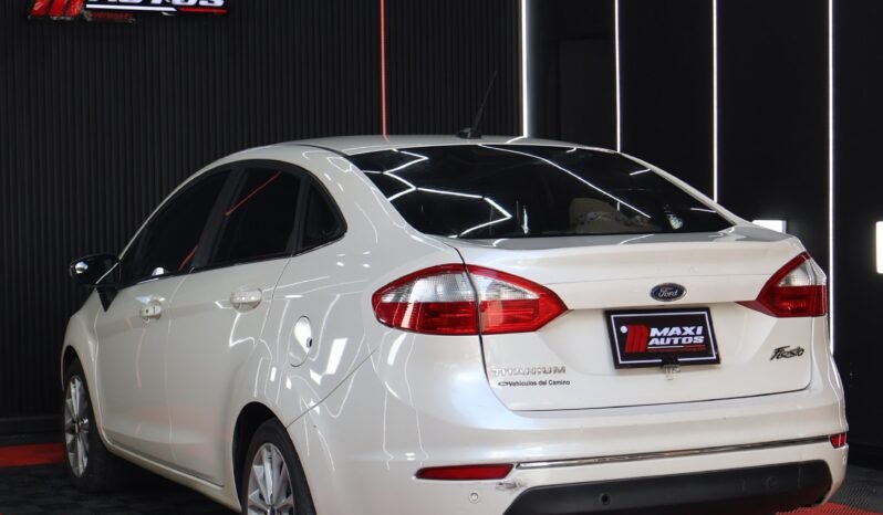 
								FORD FIESTA TITANIUM AT 1.6 full									