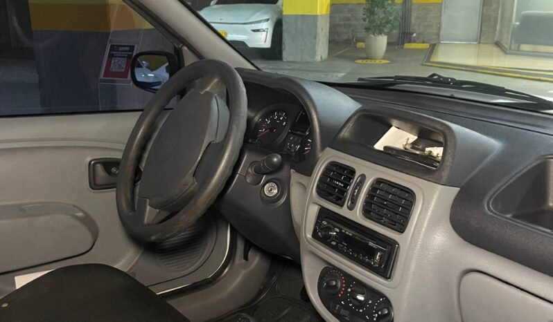 
								RENAULT CLIO CAMPUS full									