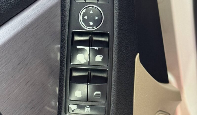 
								MERCEDES-BENZ GLK300 4MATIC 3.0L AT full									