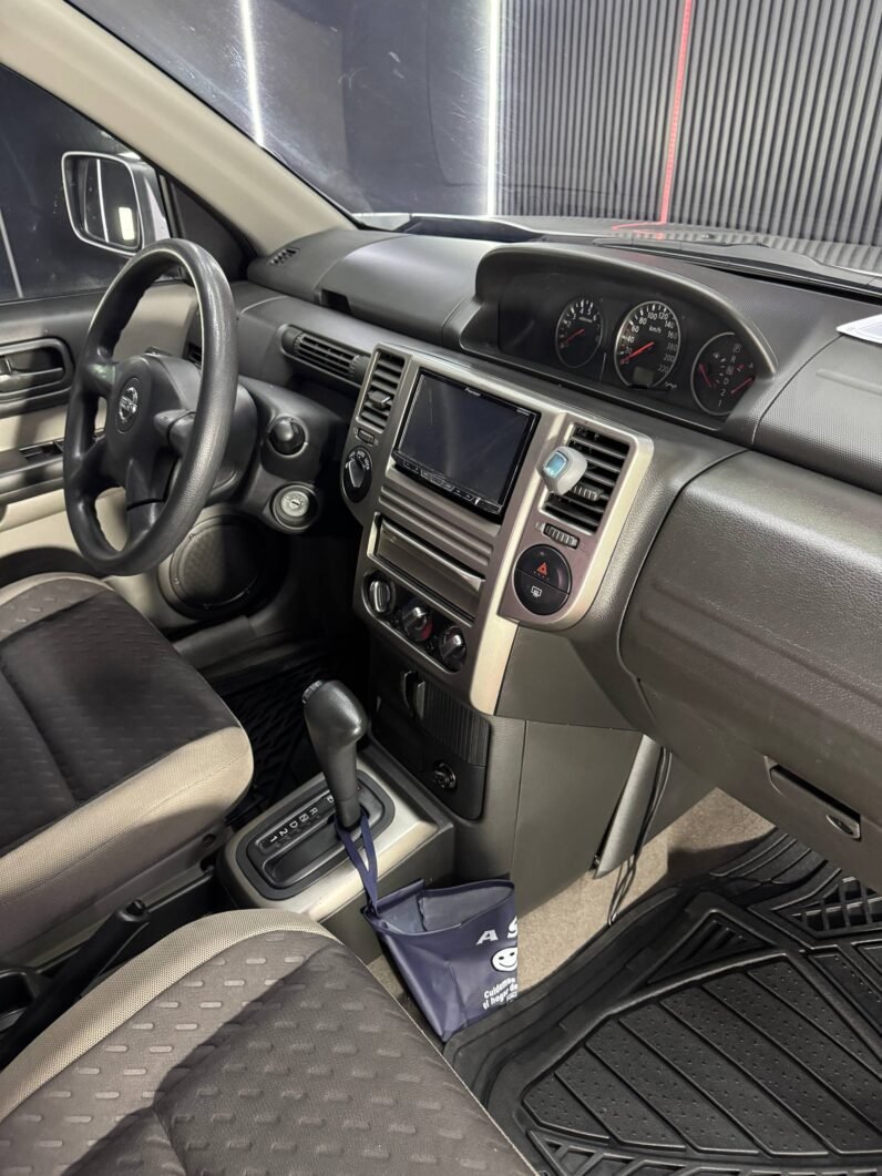 
								NISSAN XTRAIL 2.5 CLASSIC 4X4 AUT full									