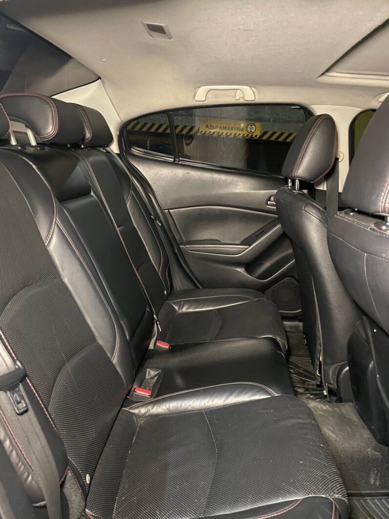 
								MAZDA 3 GRAND TOURING 2.0 AT full									