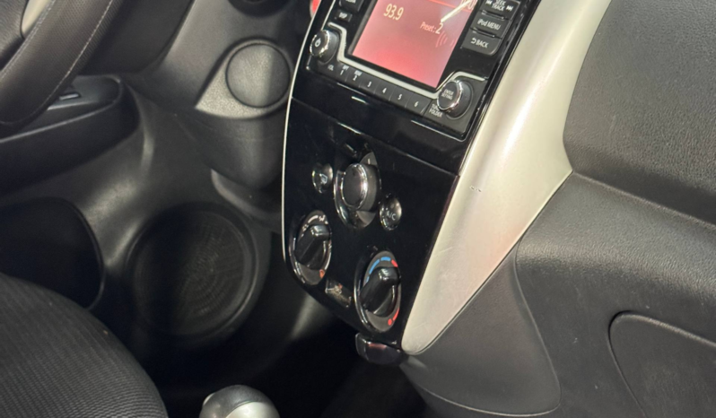 
								NISSAN VERSA ADVANCE AT 1.6 full									