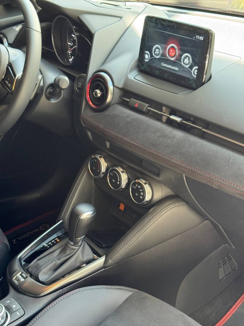 
								MAZDA 2 CARBÓN EDITION HB 2.0 full									