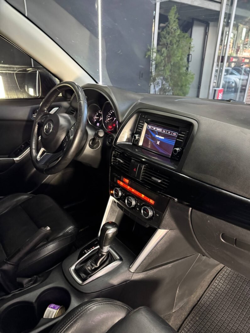
								MAZDA Cx5 HIGH 2.0 AT 4×2 full									