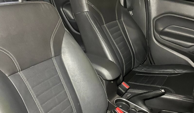 
								FORD FIESTA TITANIUM full									