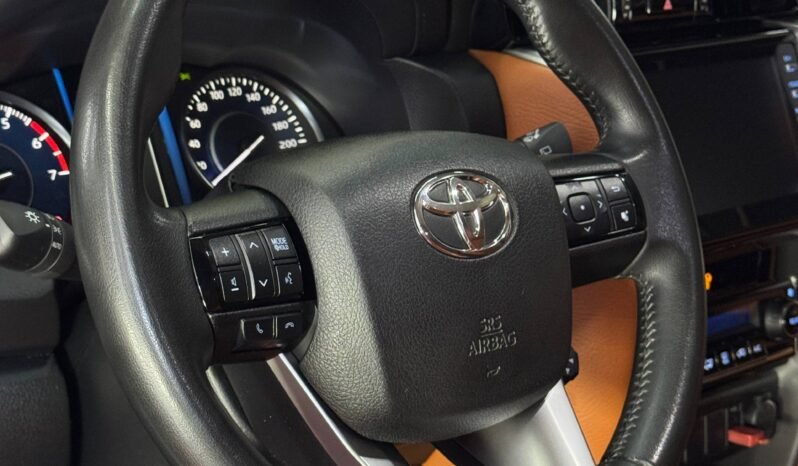 
								TOYOTA FORTUNER SR 2.7 AT 4X2 GASOLINA full									