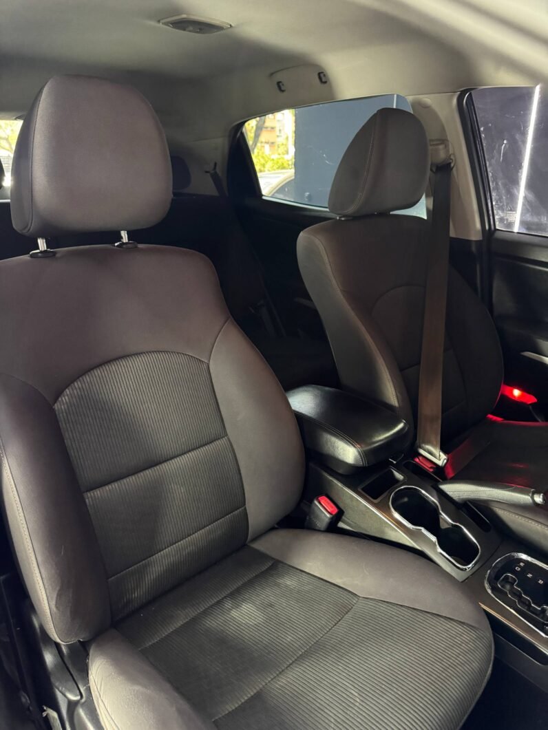 
								SSANGYONG KORANDO C AT 2.0 GASOLINA 4X2 full									