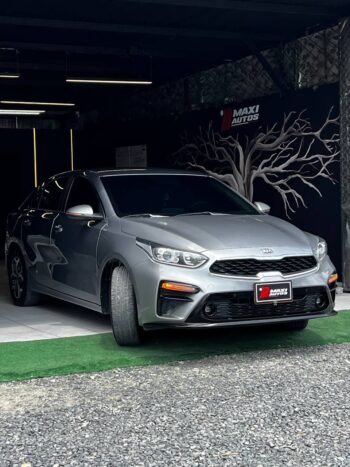 KIA CERATO VIVRO VIBRANT MT 1.6