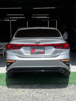 
										KIA CERATO VIVRO VIBRANT MT 1.6 full									