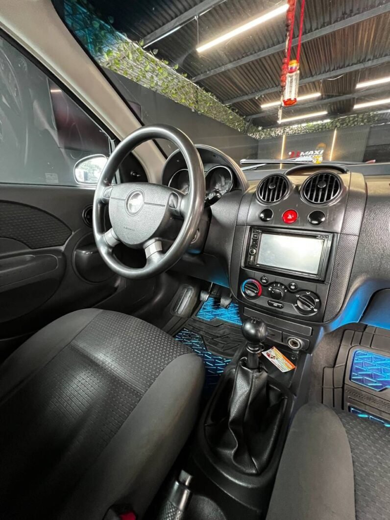 
								CHEVROLET AVEO  SD 1.6 MT full									