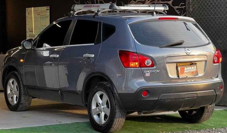 
								NISSAN QASHQAI AT 2.0 full									