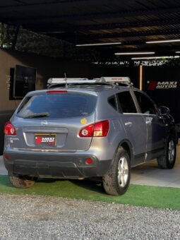 
										NISSAN QASHQAI AT 2.0 full									