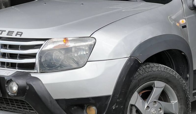 
								RENAULT DUSTER DYNAMIQUE 4X4 MT 2.0 full									