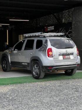 RENAULT DUSTER DYNAMIQUE 4X4 MT 2.0