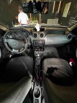 
										RENAULT DUSTER DYNAMIQUE 4X4 MT 2.0 full									