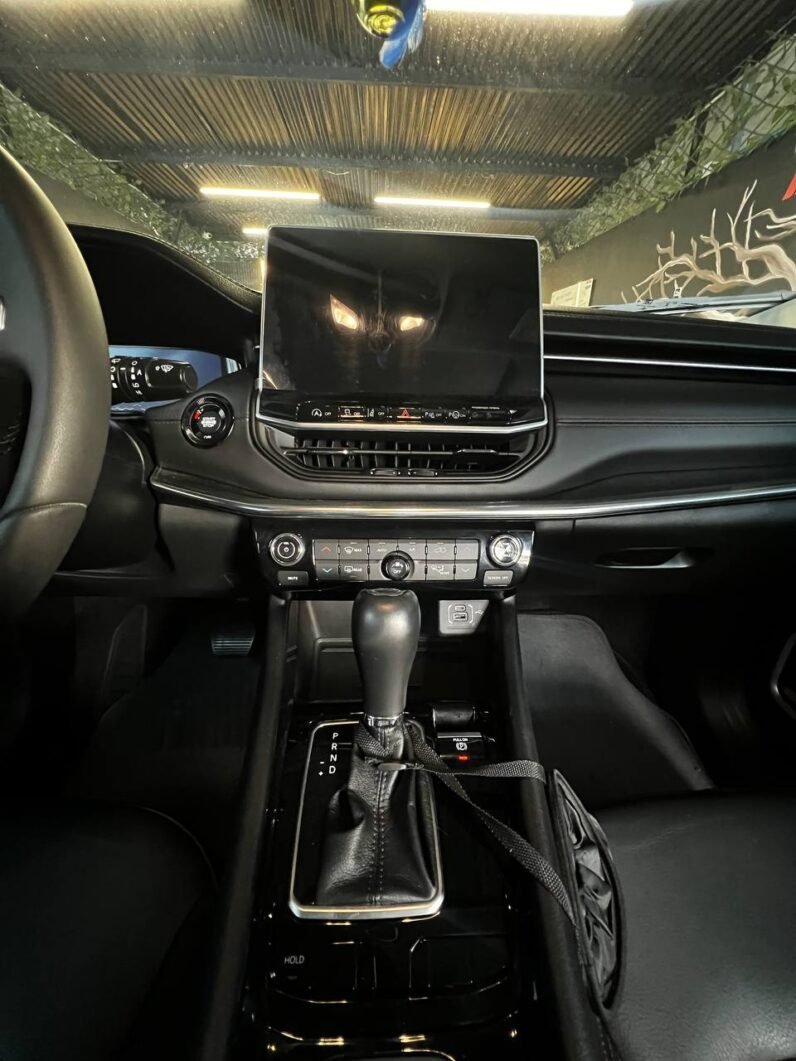 
								JEEP COMPASS LIMITED PLUS 1.4 full									