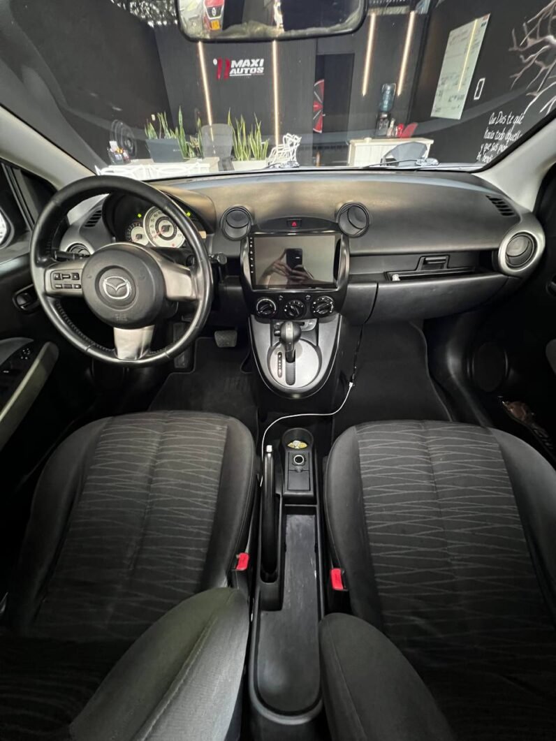 
								MAZDA 2 HB AT full									