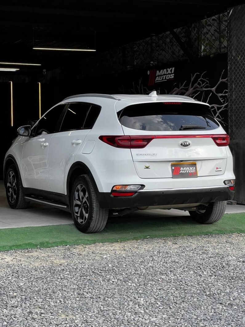 
								KIA SPORTAGE VIBRANT AT 2.0 4X2 full									